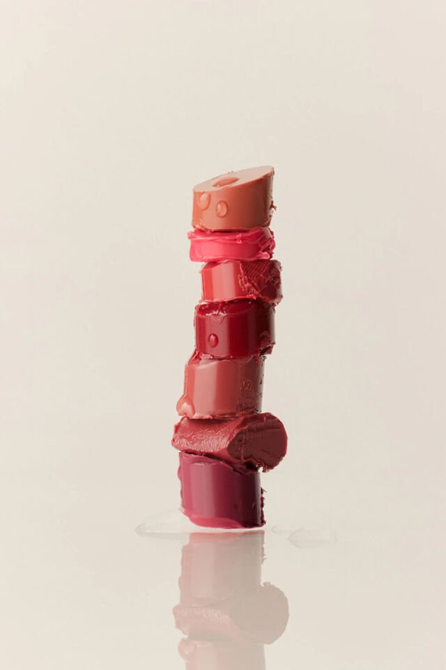 romand Glasting Melting Balm Parlak Görünümlü Renk Veren Dudak Balmı 01 Coco Nude (VİONİNE)
