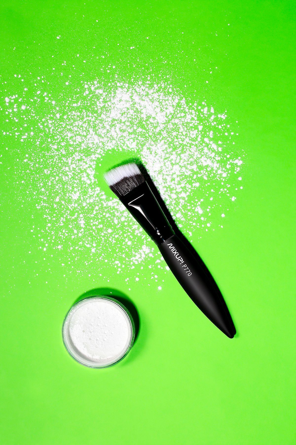 ! Çift Lifli Açılı Yüz Makyaj Fırçası P770