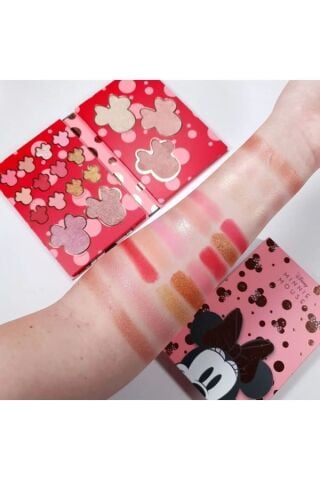 Revolution  x Minnie Mouse All Eyes On Minnie Far Paleti
