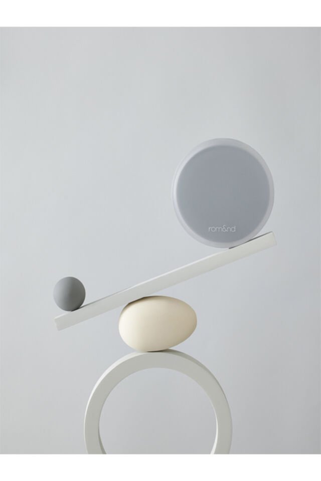 NU ZERO CUSHION (SPF24, PA++) 04 Beige23